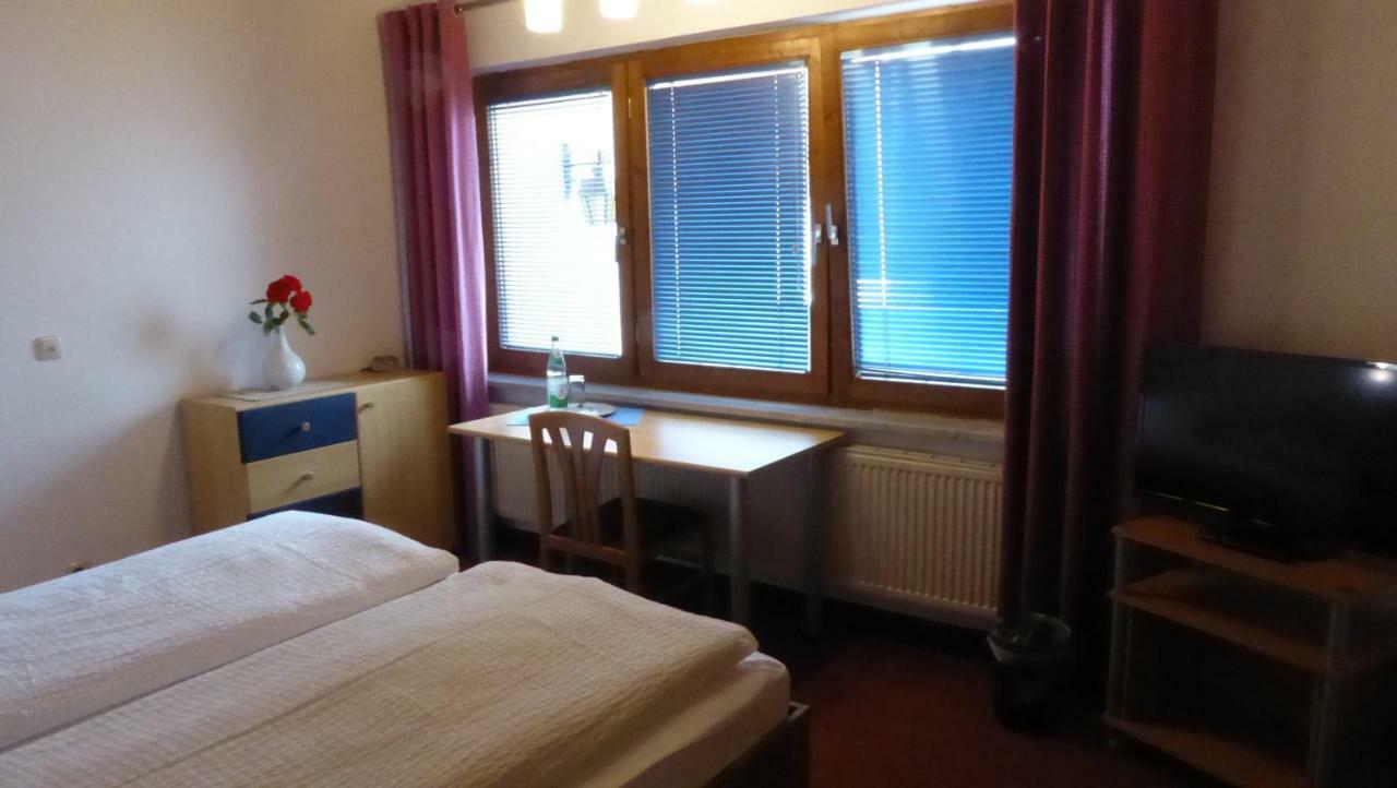 Haus Rosmarin Hotel Schrobenhausen Luaran gambar